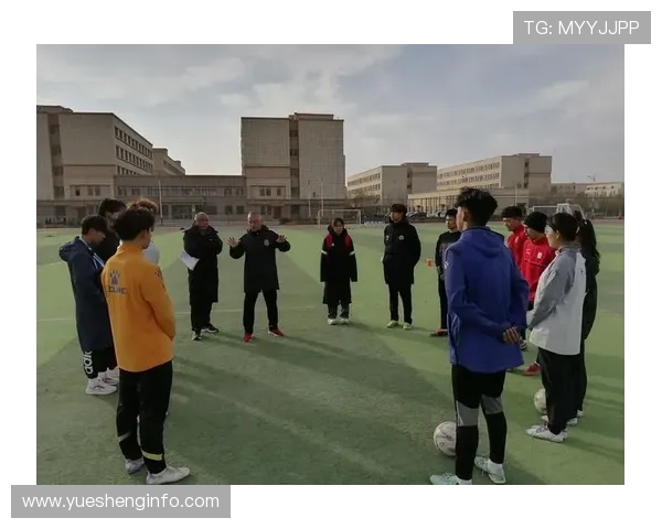 前交叉韧带损伤对足球明星职业生涯的影响与复苏之路探讨 前交叉韧带损伤对足球明星职业生涯的影响与复苏之路探讨