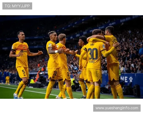 足球场上的璀璨明星推荐让你的朋友了解这些传奇球员的魅力与成就